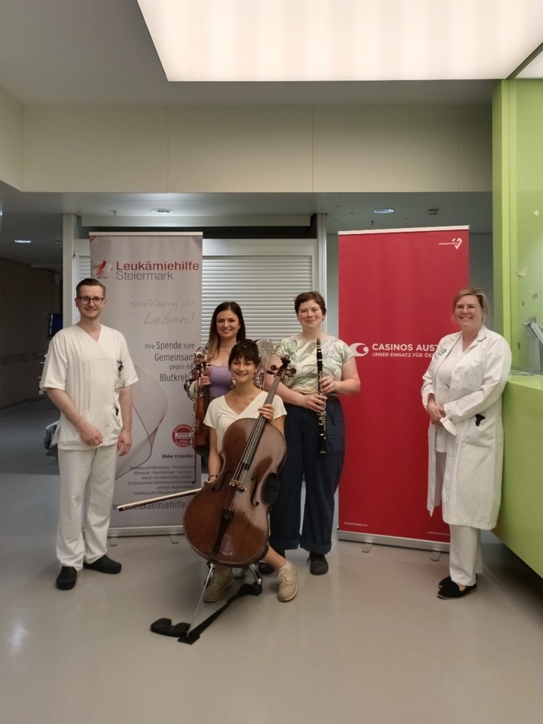 20240416 Musik haematologische Bettenstation 768x1024 1
