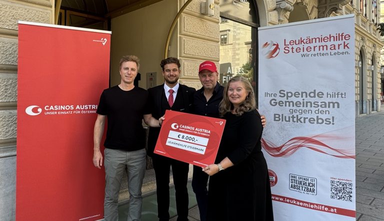 UEFOe Leukaemiehilfe Scheckuebergabe Querformat 2025 08 1 scaled e1756334511432